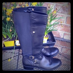 Basically new boots😍😍sale